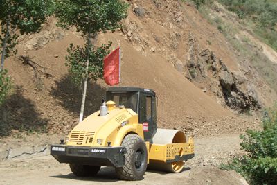 Repairing Qinghai-Sichuan Highway Damaged during Wenchuan Earthquake in 2008